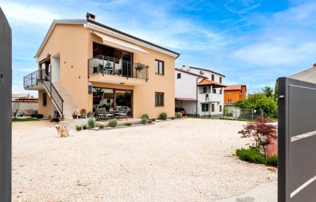 Apartman Lorena Rovinj Exterior photo